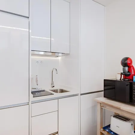 Pop 111 Collection アパート ポルト